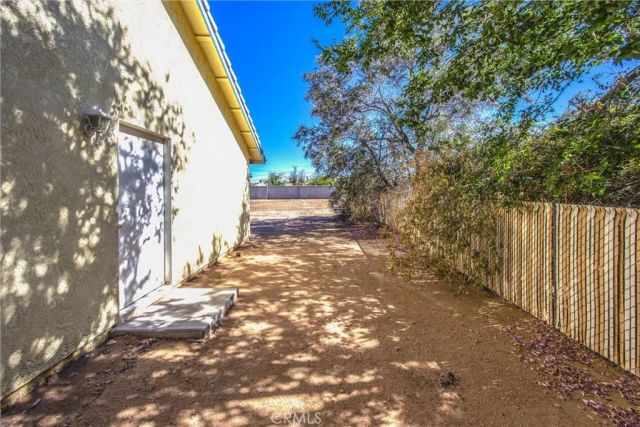 16403 El Centro Street, Hesperia, CA 92345