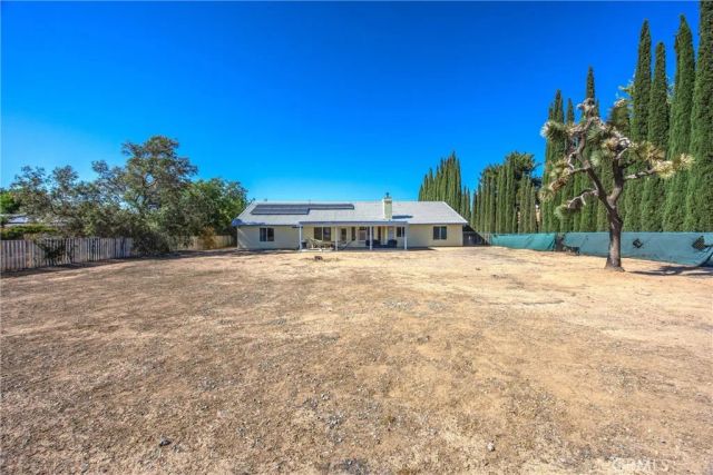 16403 El Centro Street, Hesperia, CA 92345