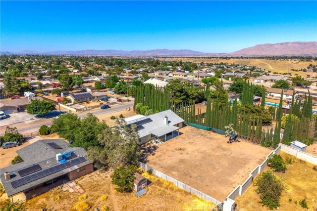 16403 El Centro Street, Hesperia, CA 92345
