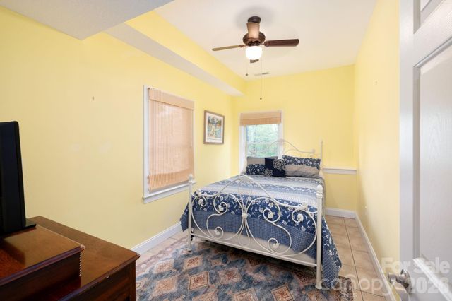 69 Heslar Way, Marshall, NC 28753