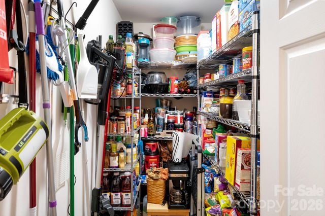 69 Heslar Way, Marshall, NC 28753