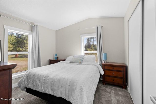 741 Berry Patch Lp, Athol, ID 83801