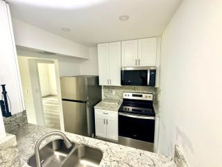 1766 Abbey Road 105, West Palm Beach, FL 33415