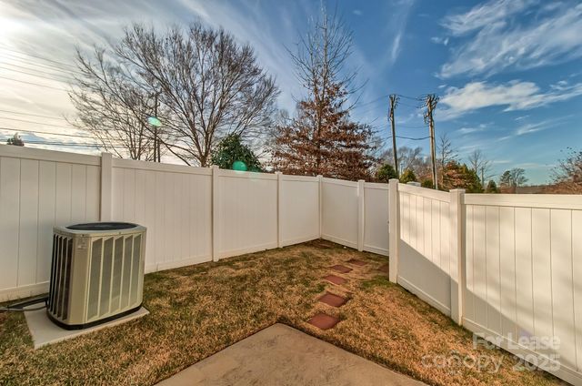 9503 Longstone Lane, Charlotte, NC 28277