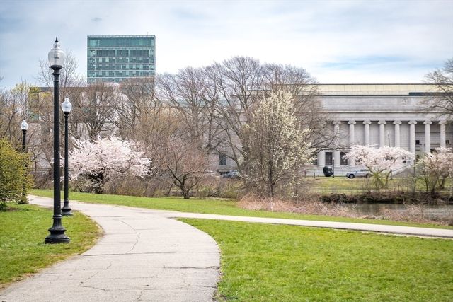 111 Jersey St. 15, Boston, MA 02215