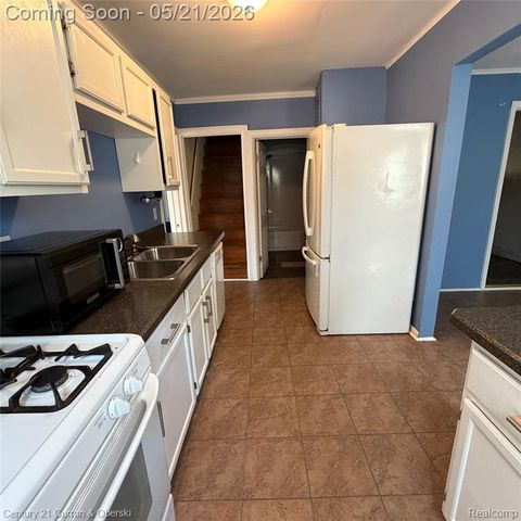 2316 Harris Street, Ferndale, MI 48220