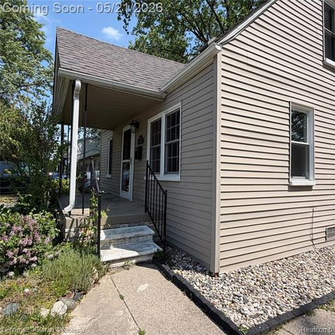2316 Harris Street, Ferndale, MI 48220