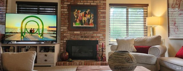 6 Woodgreen St, Santa Rosa, CA 95409