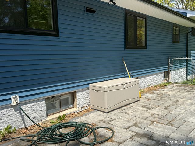 16 Crestview Terrace, Wallingford, CT 06492