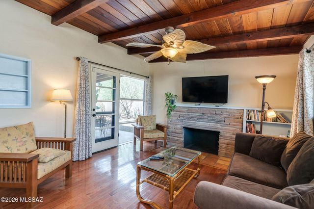 1951 E Greenlee Road, Tucson, AZ 85719