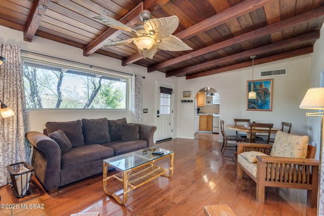 1951 E Greenlee Road, Tucson, AZ 85719