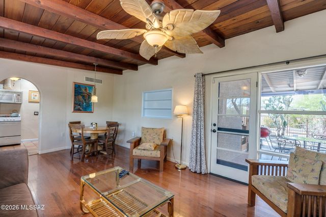 1951 E Greenlee Road, Tucson, AZ 85719