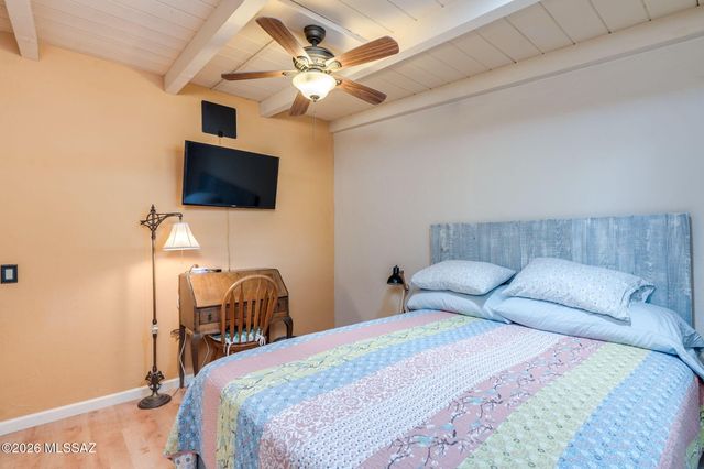 1951 E Greenlee Road, Tucson, AZ 85719