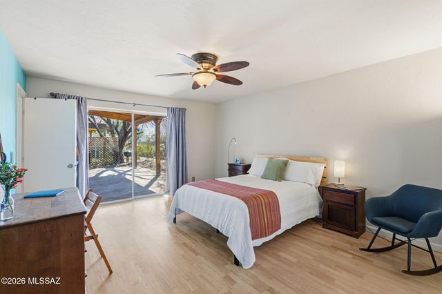 1951 E Greenlee Road, Tucson, AZ 85719