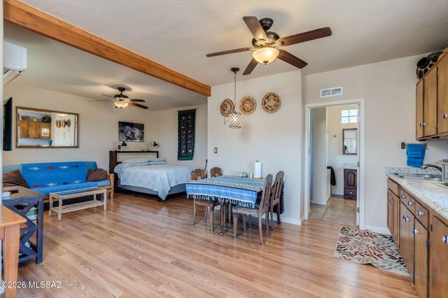 1951 E Greenlee Road, Tucson, AZ 85719