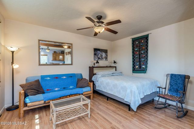 1951 E Greenlee Road, Tucson, AZ 85719