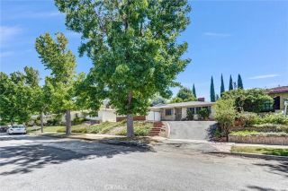 9818 Creemore Drive, Tujunga, CA 91042