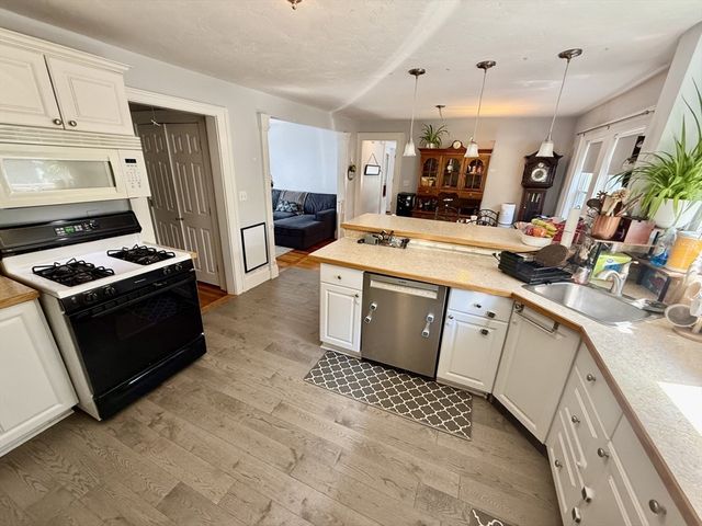 55 Storrs Avenue 2, Braintree, MA 02184