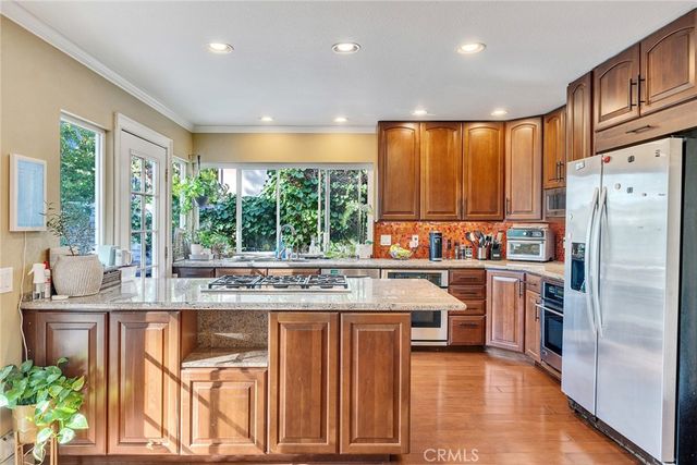 14751 Deer Park St, Irvine, CA 92604