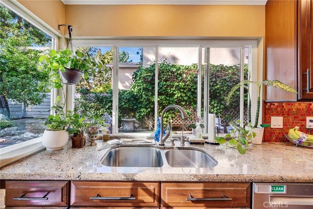 14751 Deer Park St, Irvine, CA 92604