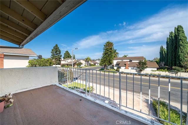 14751 Deer Park St, Irvine, CA 92604