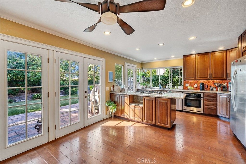 Image 10 of property listing at 14751 Deer Park St, Irvine, CA 92604