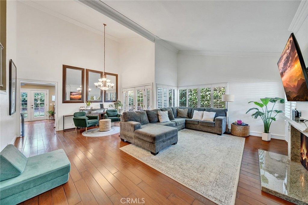 Image 2 of property listing at 14751 Deer Park St, Irvine, CA 92604