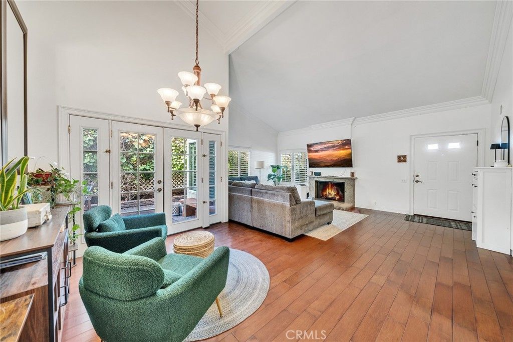 Image 4 of property listing at 14751 Deer Park St, Irvine, CA 92604