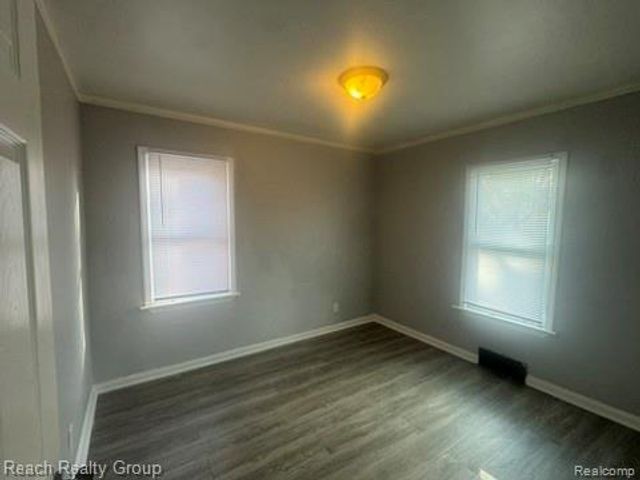 18110 Harlow Street, Detroit, MI 48235