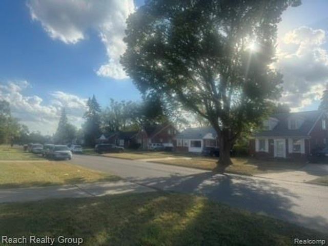 18110 Harlow Street, Detroit, MI 48235