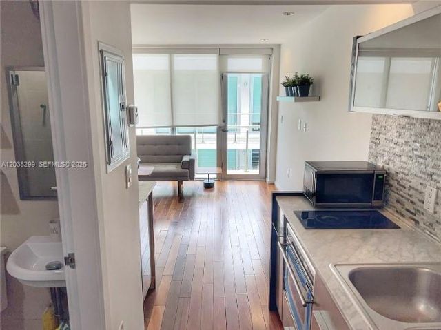 1601 W Ave 212 212, Miami Beach, FL 33139