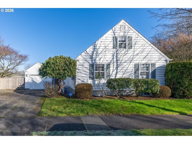 1403 18TH Ave, Longview, WA 98632