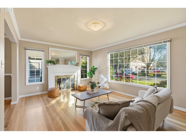 1403 18TH Ave, Longview, WA 98632