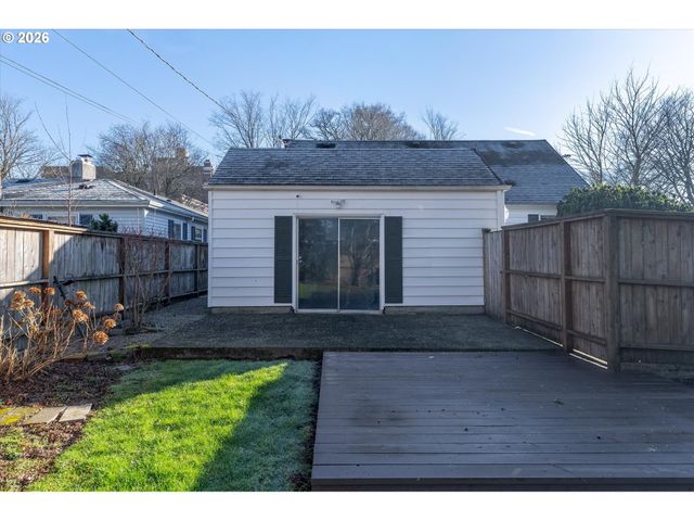 1403 18TH Ave, Longview, WA 98632