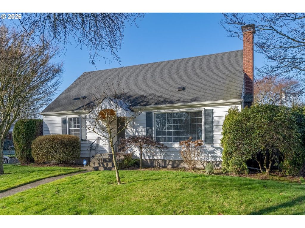 1403 18TH Ave, Longview, WA 98632