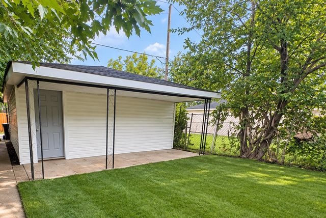 9540 S Yale Avenue, Chicago, IL 60628