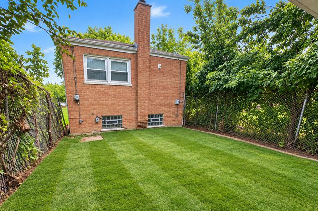 9540 S Yale Avenue, Chicago, IL 60628