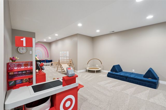 2106 NE Garland Court, Ankeny, IA 50021