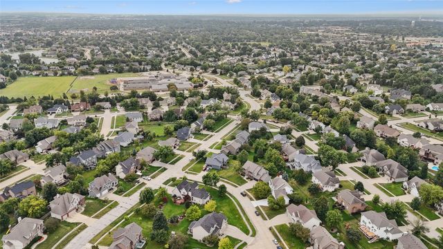 2106 NE Garland Court, Ankeny, IA 50021