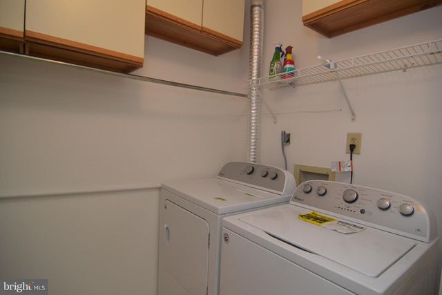 4004 ADELAIDE DR, Mount Laurel, NJ 08054