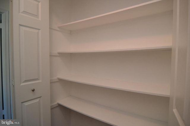 4004 ADELAIDE DR, Mount Laurel, NJ 08054