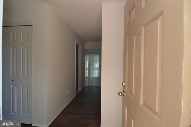 4004 ADELAIDE DR, Mount Laurel, NJ 08054