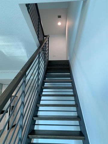 60 SW 13 ST 3202, Miami, FL 33130