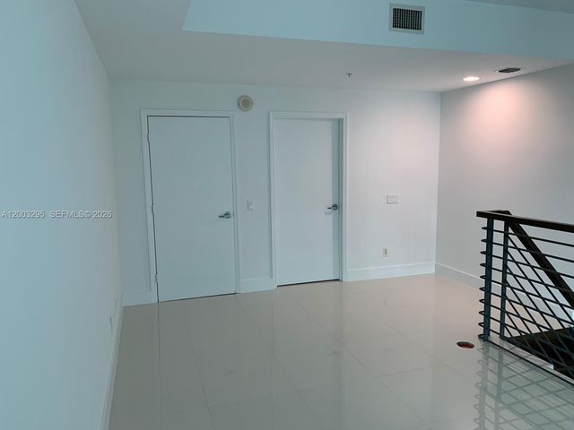 60 SW 13 ST 3202, Miami, FL 33130