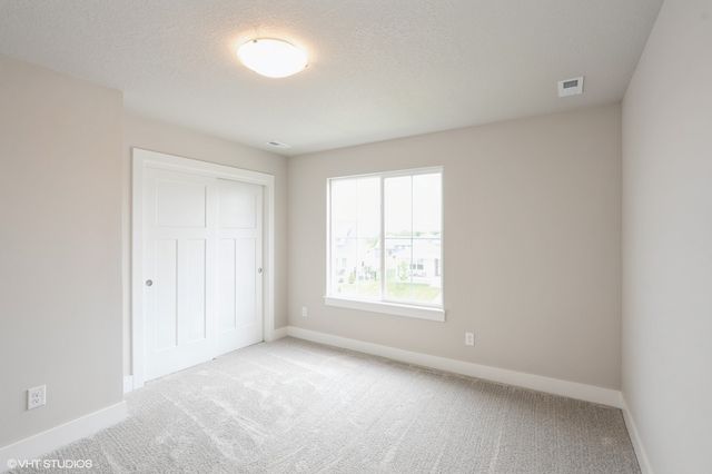 5676 Brook View Avenue, Des Moines, IA 50317