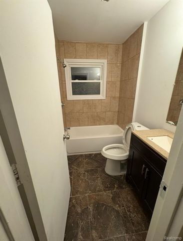 13913 Chatham Street, Detroit, MI 48223