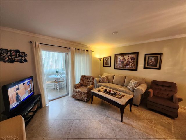 4191 NW 41st Street 211, Lauderdale Lakes, FL 33319