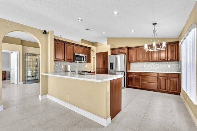 3760 Newport Avenue, Boynton Beach, FL 33436