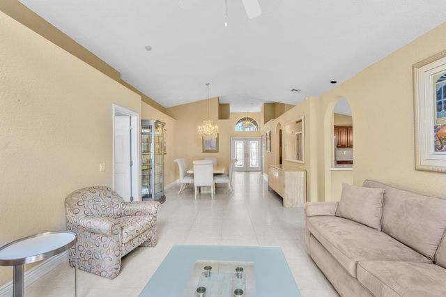 3760 Newport Avenue, Boynton Beach, FL 33436