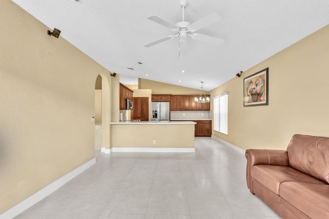 3760 Newport Avenue, Boynton Beach, FL 33436